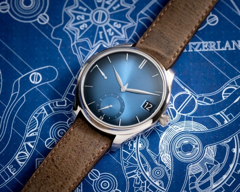 Endeavour Perpetual Calendar Funky Blue