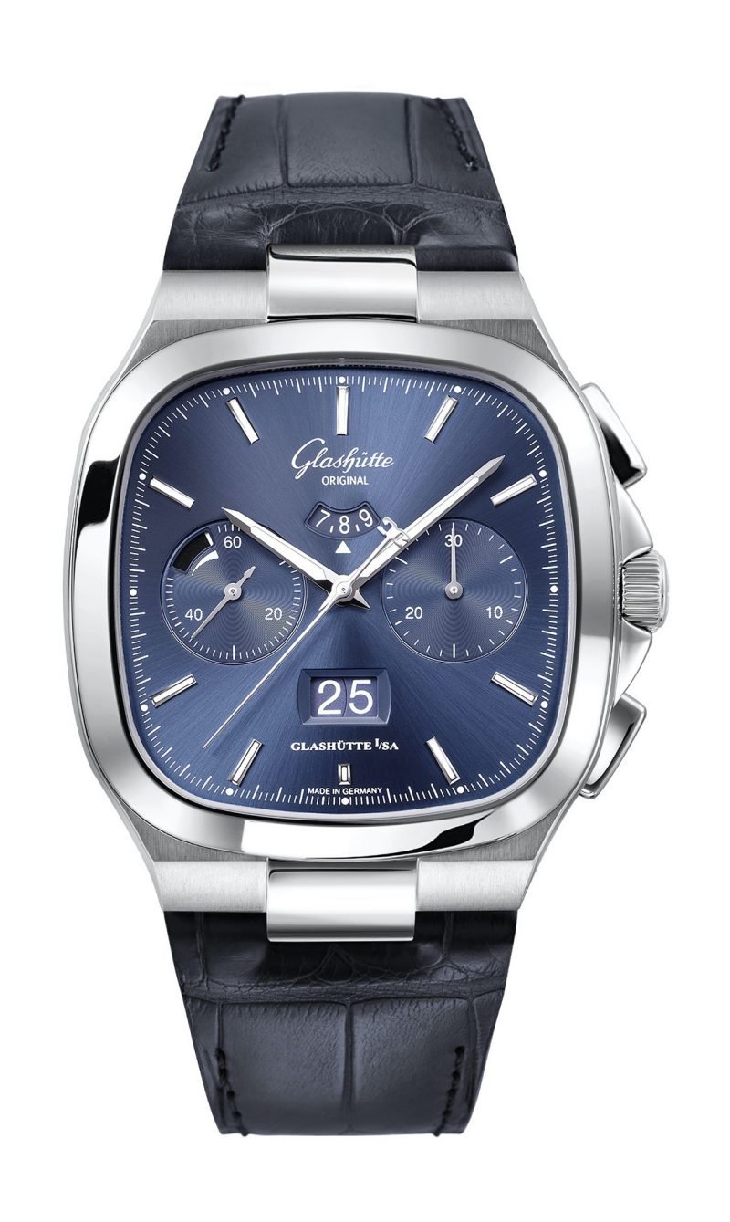Seventies Chronograph Panorama Date