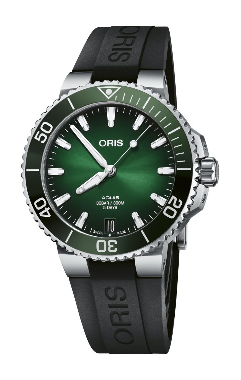 Aquis Date Calibre 400