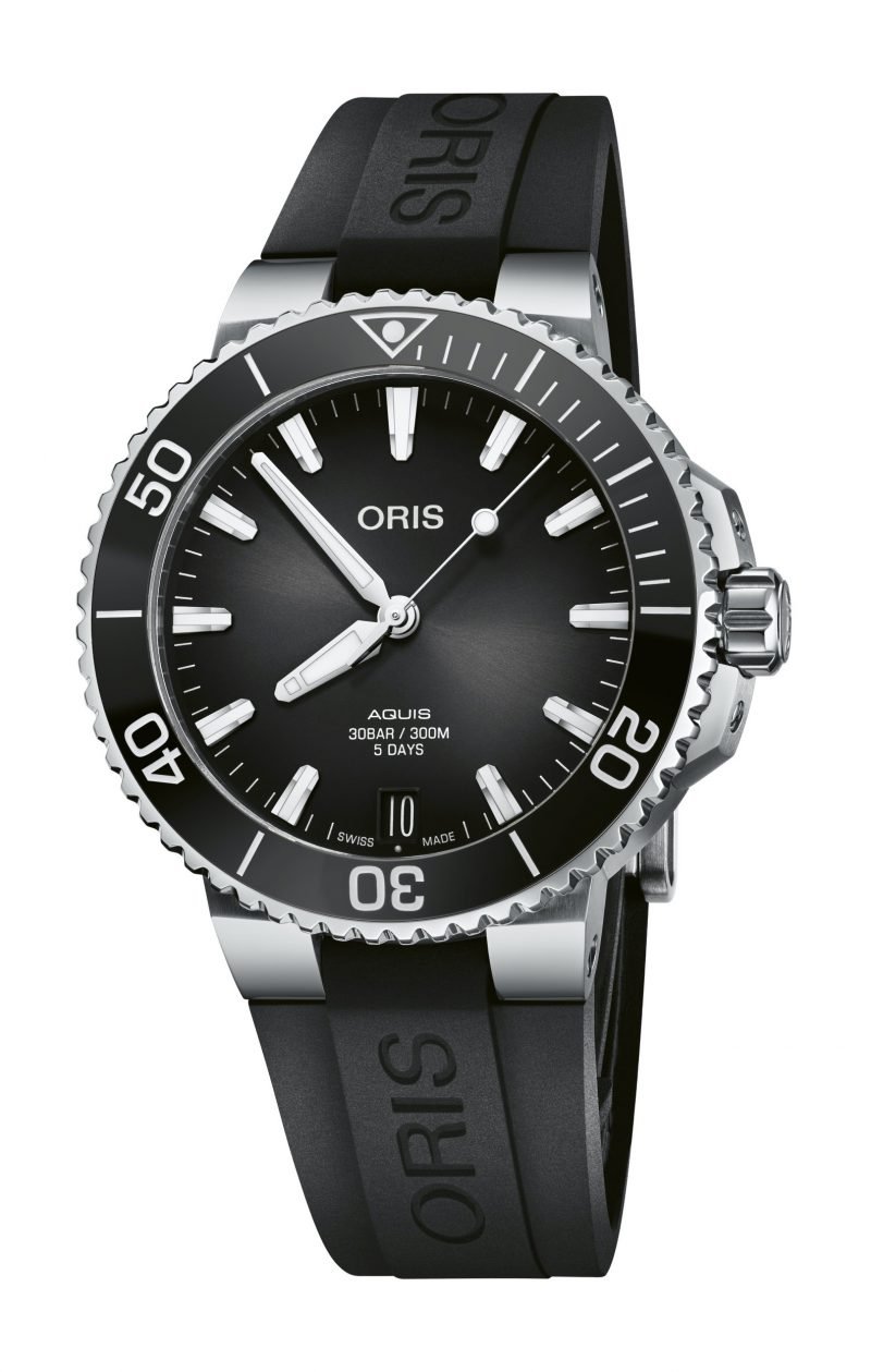 Aquis Date Calibre 400