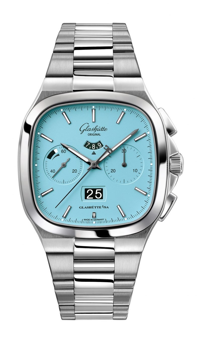 Seventies Chronograph Panorama Date “Disco Blue”