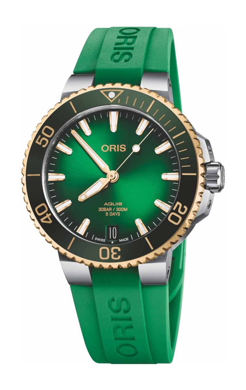 Aquis Date Calibre 400
