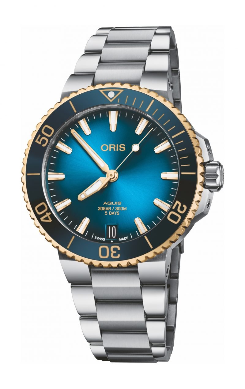 Aquis Date Calibre 400