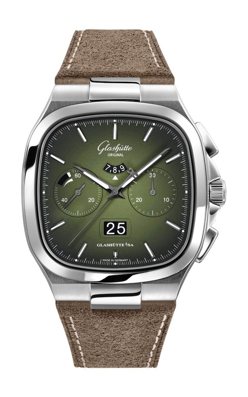 Seventies Chronograph Panorama Date