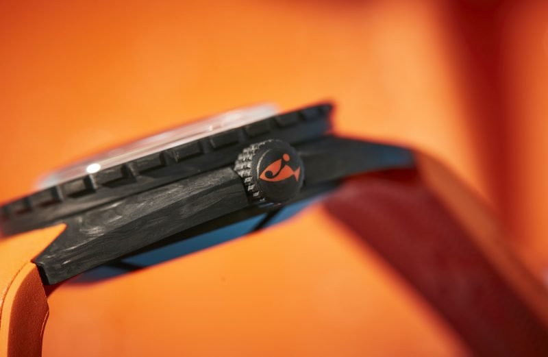 SUB 300 Carbon COSC Professional